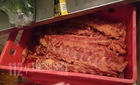 Négy tonna ismeretlen eredetű hús egy zalai üzemben