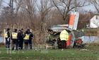 Videó: Villanyoszlopnak ütközött és lezuhant egy repülő Sárvárnál – meghalt a pilóta