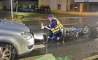 Kerékpárost lökött fel egy Volkswagen Szombathelyen - könnyebben sérült az asszony