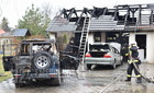 Két autó égett bent a lángoló garázsban, Náraiban