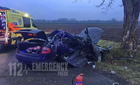 Audi ütközött fának Mersevát közelében - életveszélyesen megsérült a sofőr