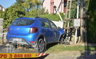 Barátok vitték vissza a helyszínre a Daciaval villanyoszlopot törő sofőrt Szombathelyen