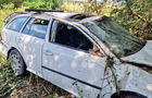 Fák közé csapódott egy Skoda Horvátzsidány közelében - vizes burkolaton, kanyarban csúszott meg az autó