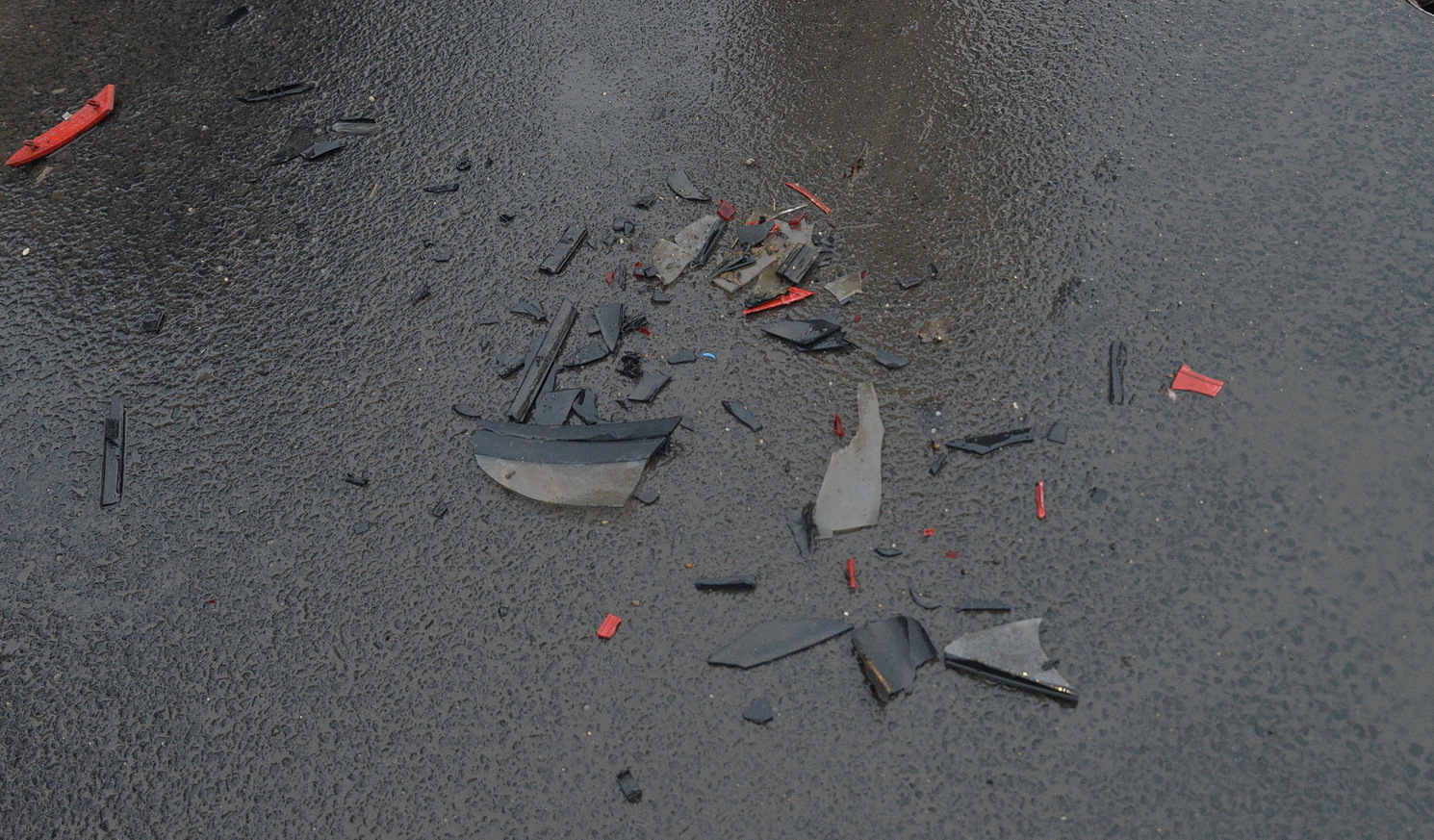 Ford hátuljának ütközött egy Volvo Szombathelyen - elhagyta a helyszínt az okozó