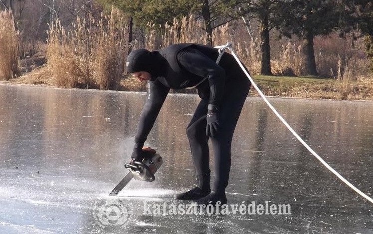 Jégről mentési gyakorlat Sárvár 2.