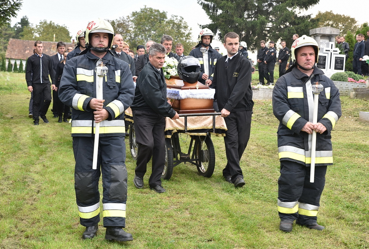 Tűzoltótemetés Horvátzsidányban