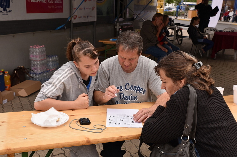 Közlekedik a család