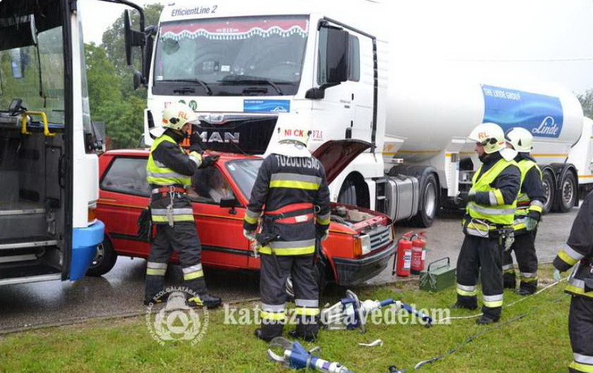 Négyes karambol az együttműködési gyakorlaton 2.