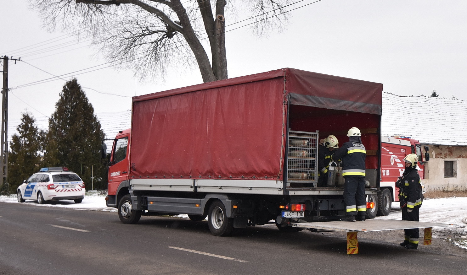 Raktárnak használt épületben keletkezett tűz Szombathelyen, a Szent István király utcában