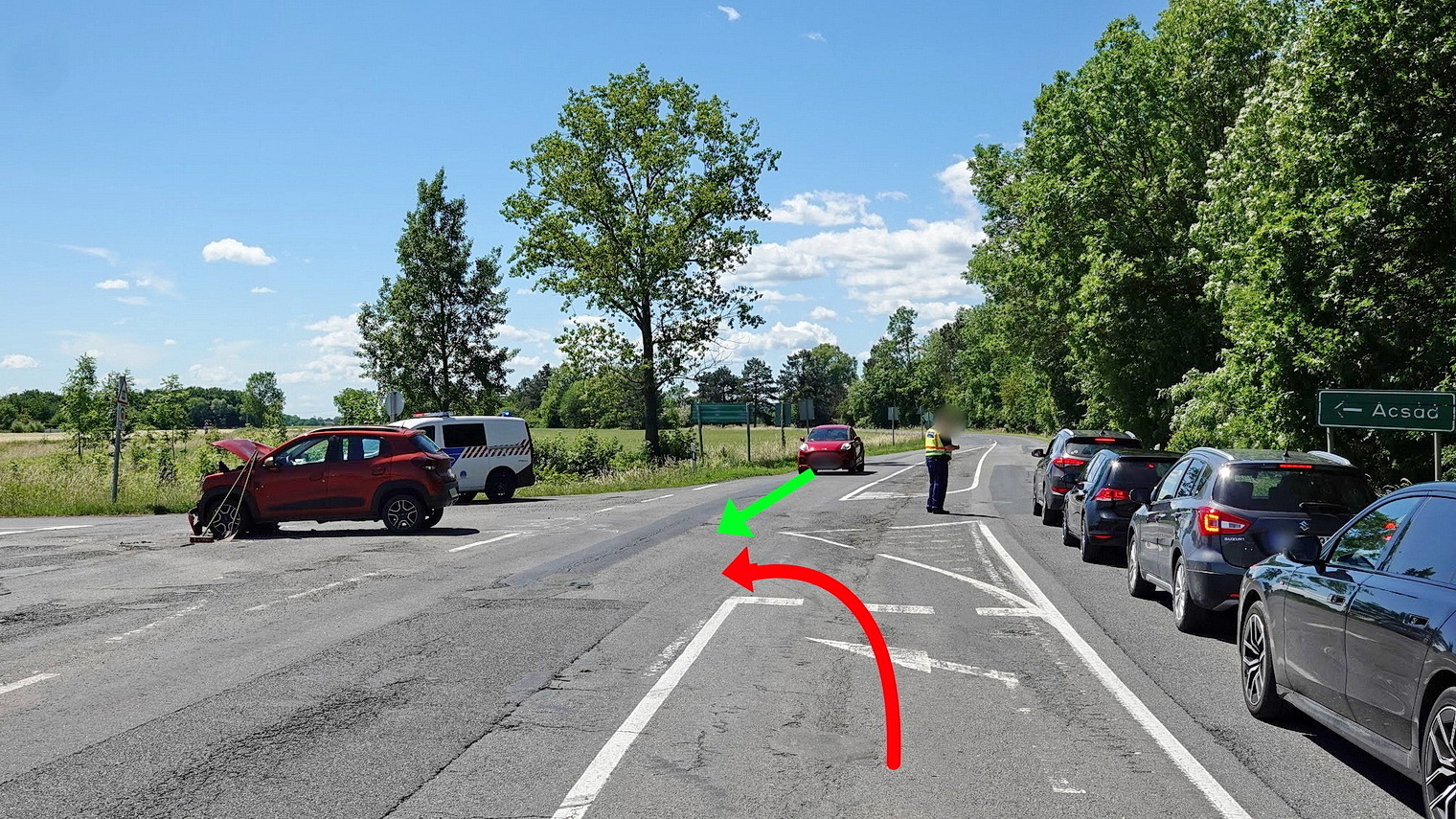 Suzuki kanyarodott Dacia elé a 87-es főúton, a kőszegfalvi elágazónál - hárman megsérültek
