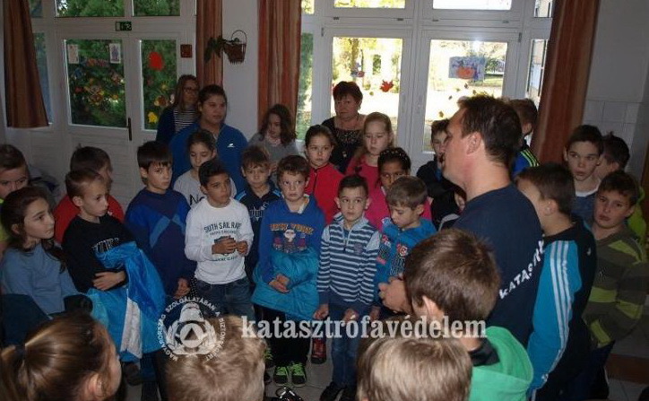 Ötödször is tűzvédelmi tájékoztatás óvodásoknak, kisiskolásoknak
