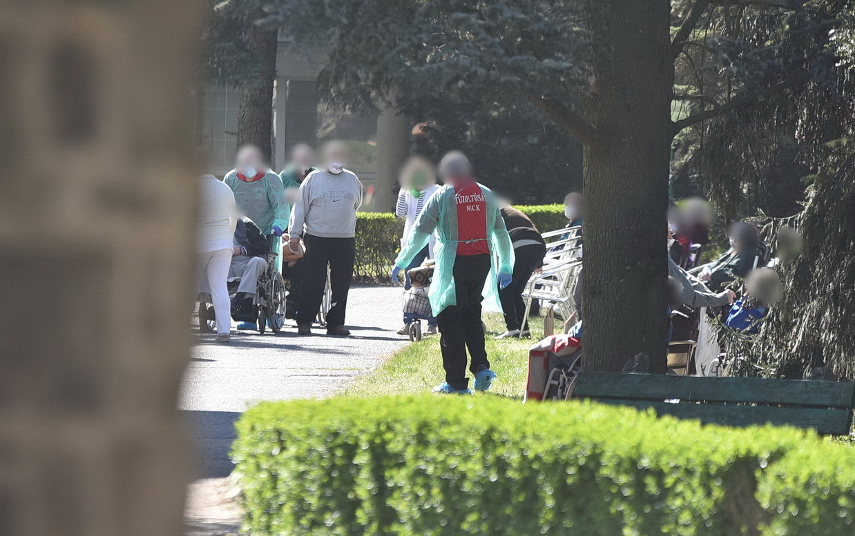 Fertőtlenítés kezdődött a hegyfalui idősek otthonában