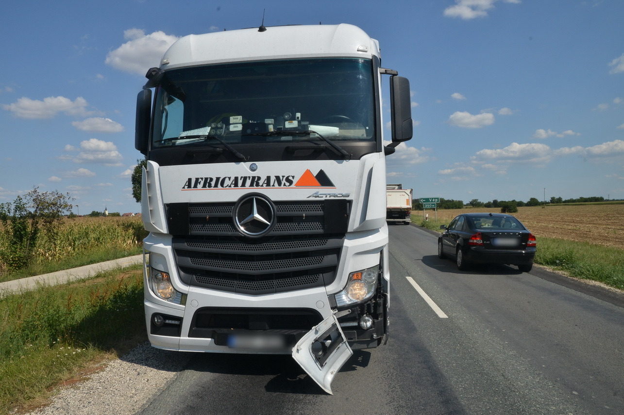 2018.08.16.87-es főút