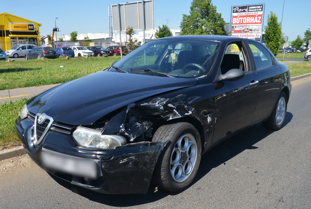 Audi, Alfa Rómeó és Ford ütközött Szombathelyen