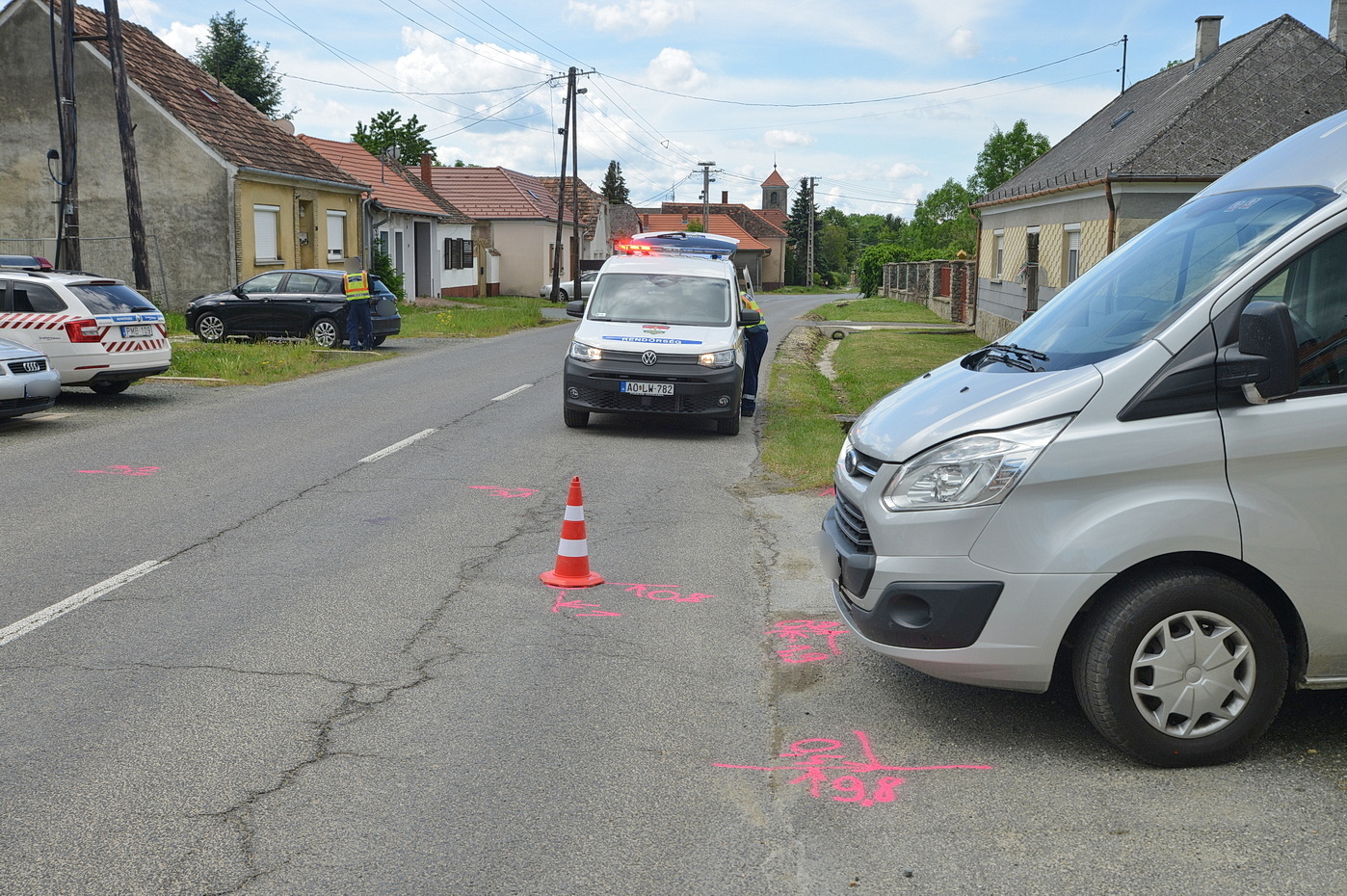 Fiat oldalának szaladt takarásból és megsérült egy idős asszony Bozsokon