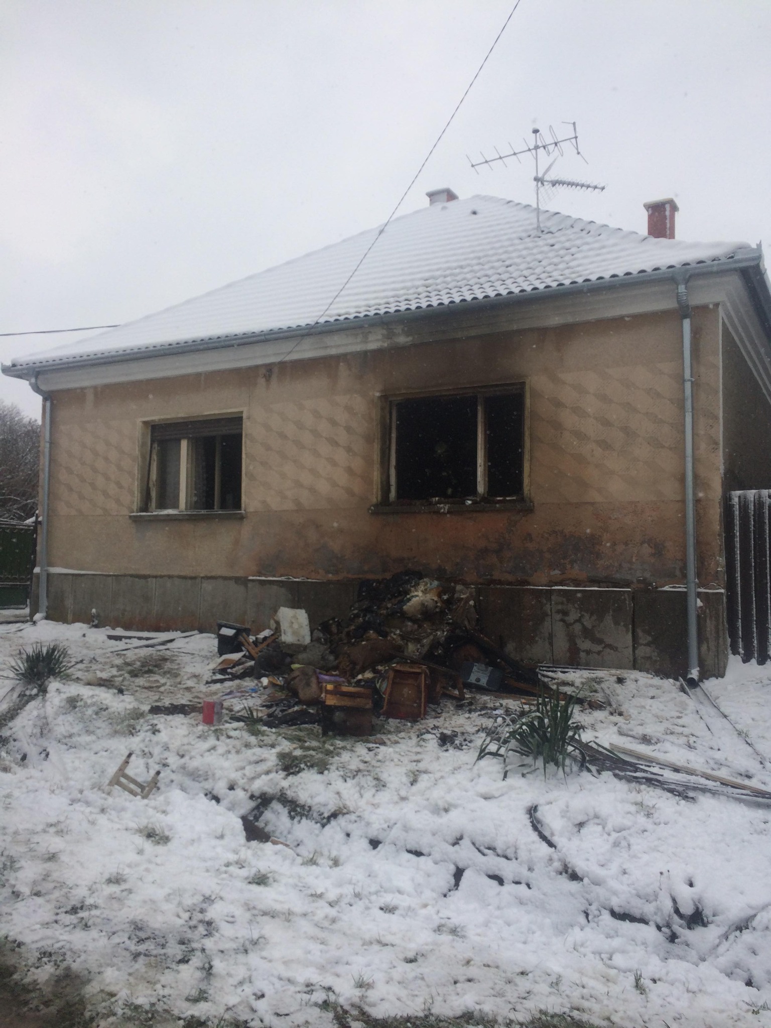 Holttestet találtak Oszkón egy háztűz után - Fotó: Vas Megyei Katasztrófavédelmi Igazgatóság