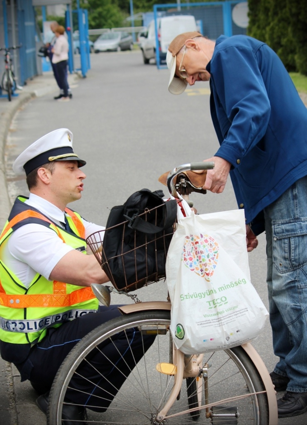 Munkába érkező bicikliseket ellenőriztek a rendőrök 3.