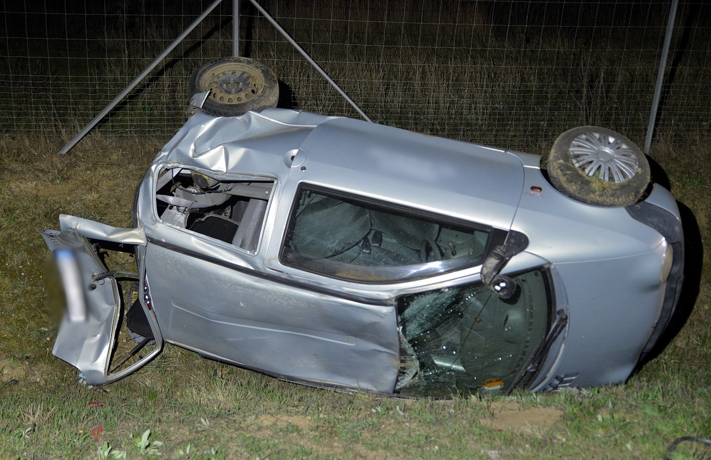 Fiat ütközött elindulás után gyorsító Renaultnak az M86-os autóúton