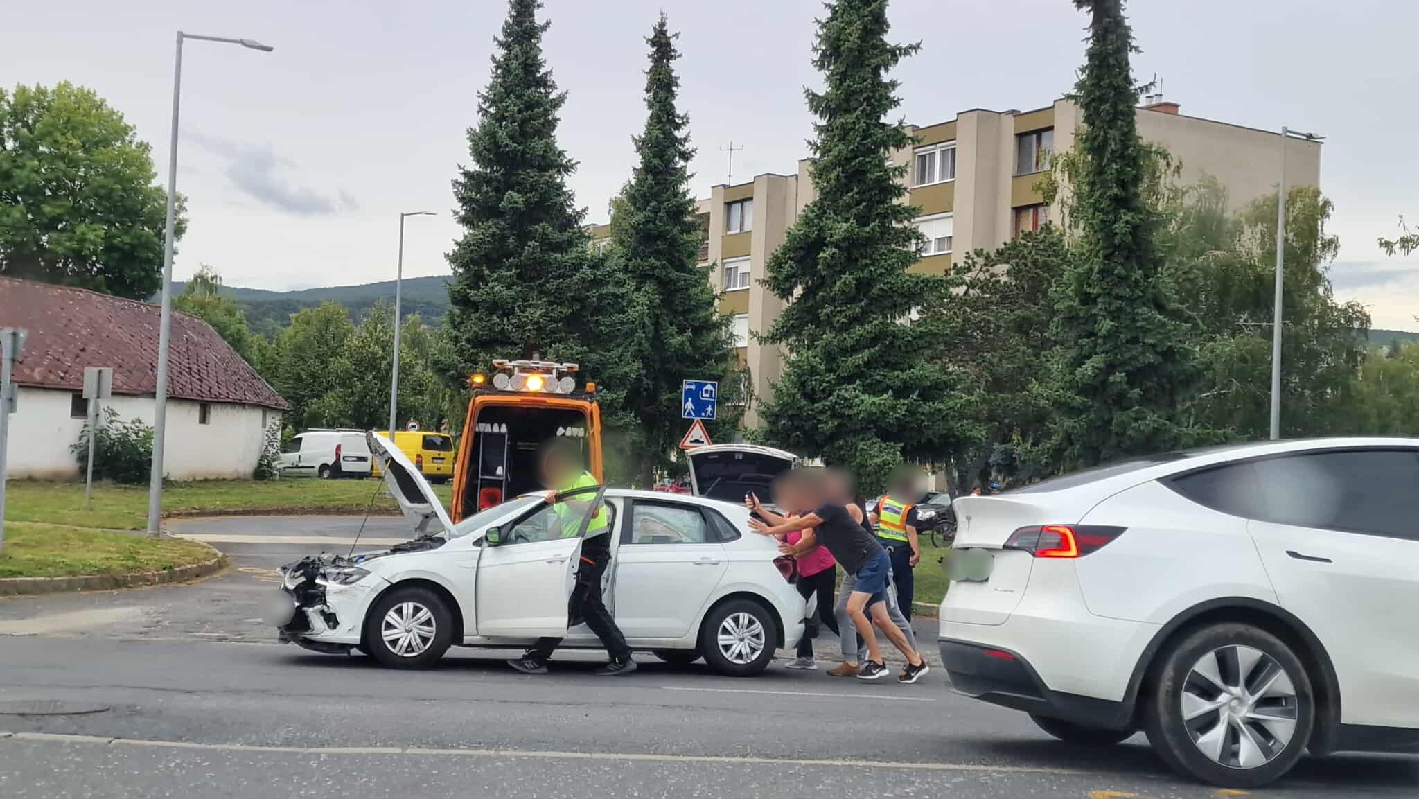 Skoda oldalába hajtott egy Volkswagen Kőszegen