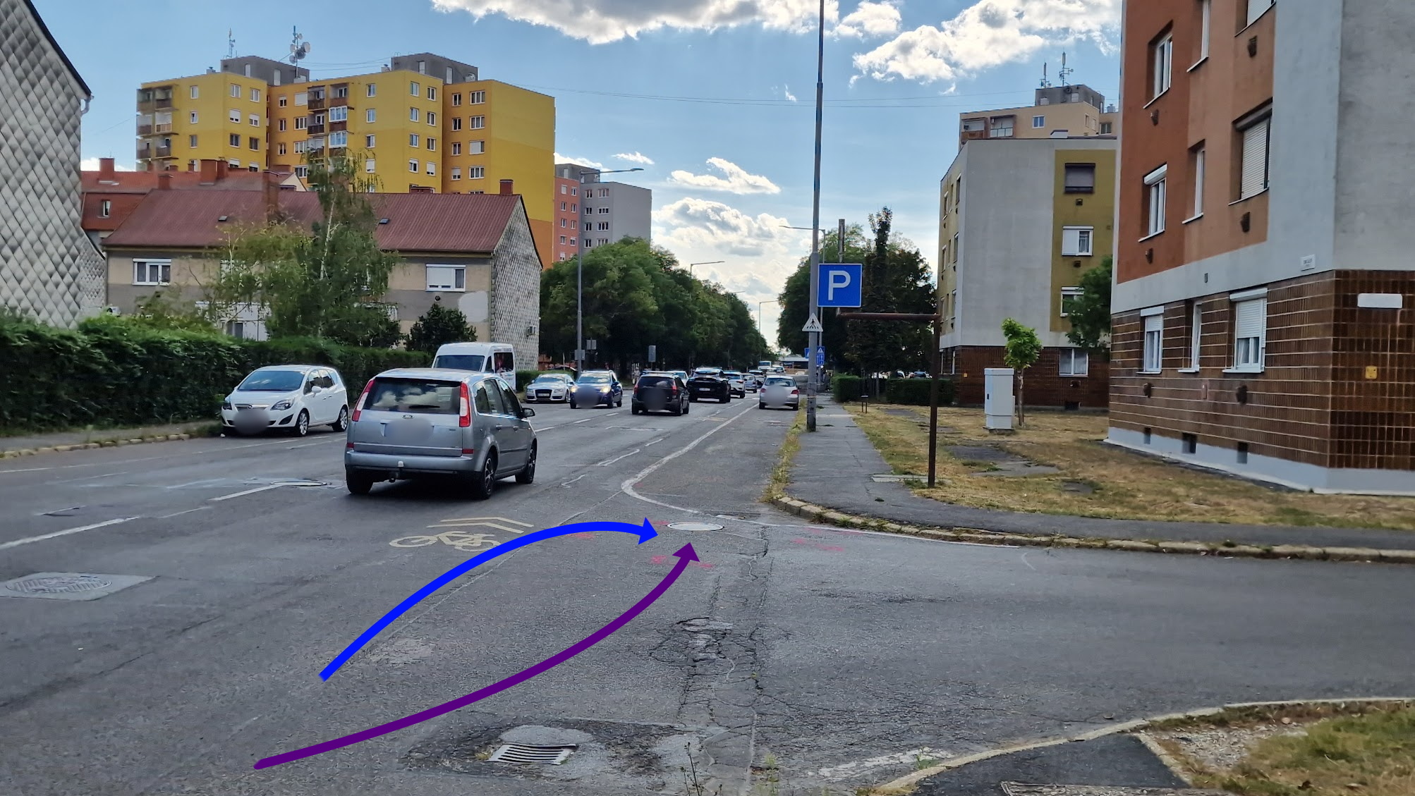 A rolleres jobbról próbálta megelőzni az irányjelzés nélkül jobbra kanyarodó kerékpárost