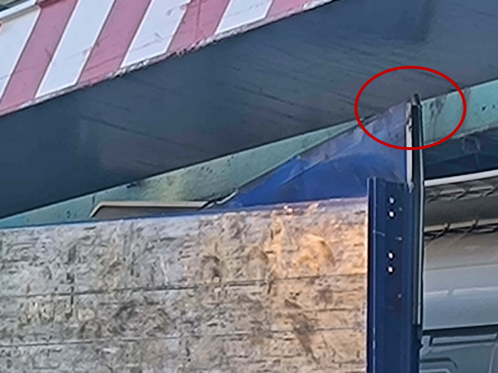 Újabb kamiont állított meg a vasúti hídszerkezet Szombathelyen