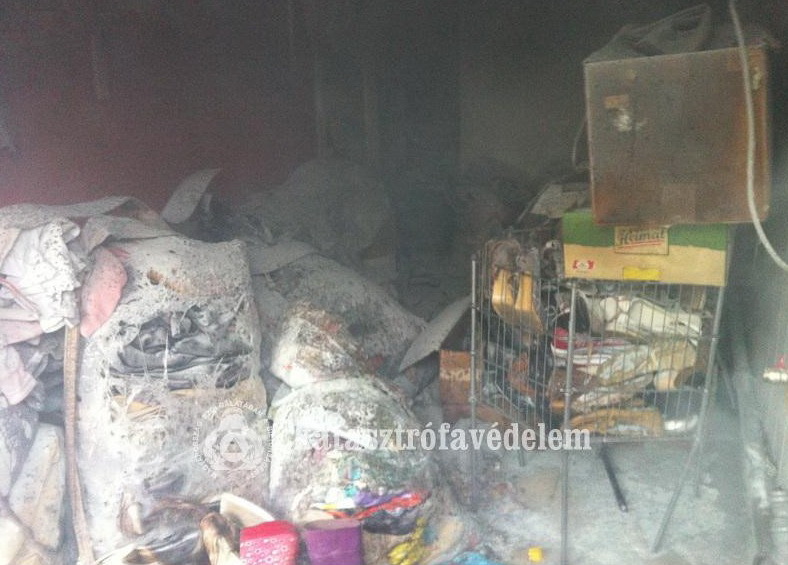 körmned ruhabolttűz3