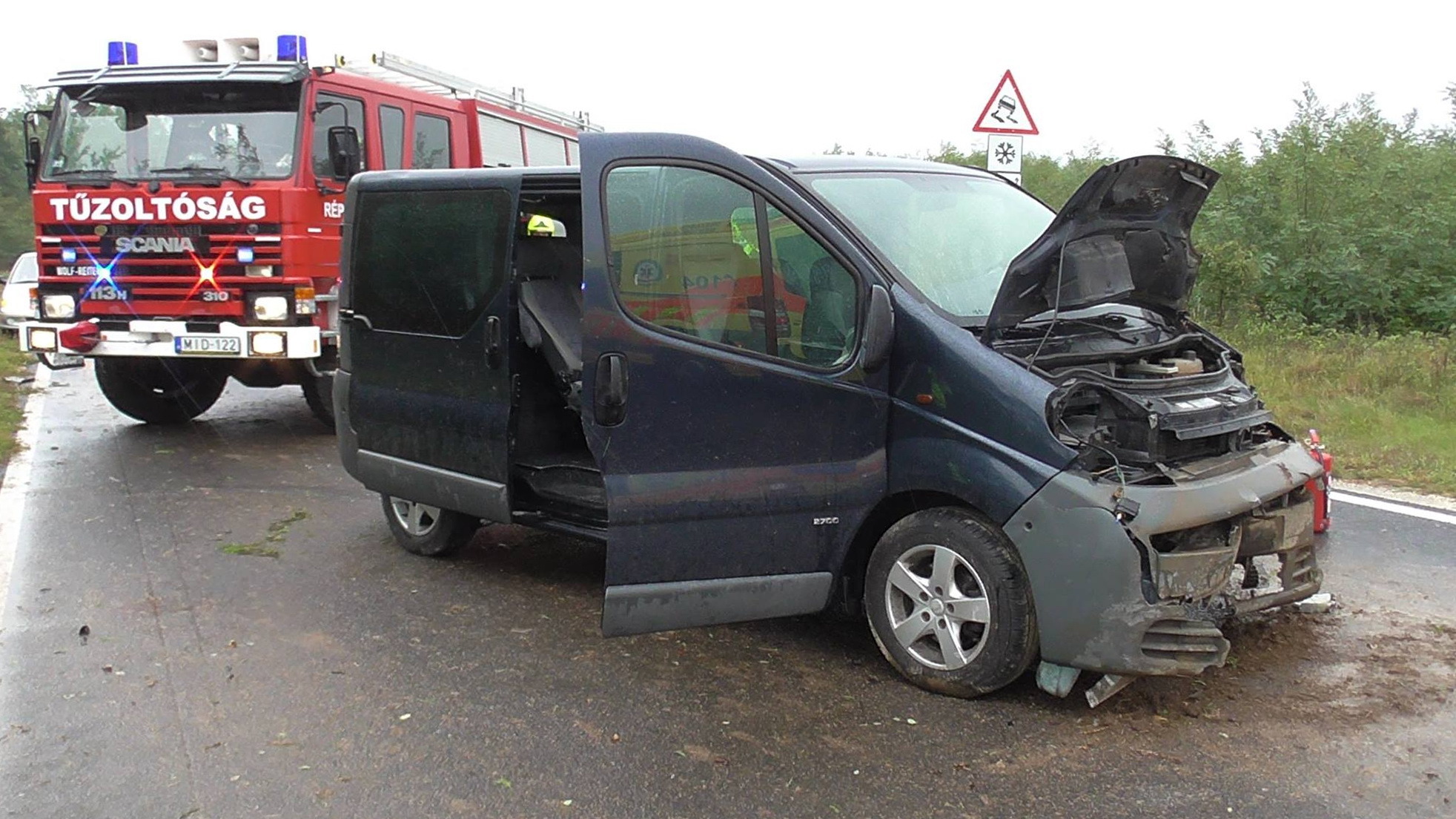 Vasegerszeg- Vámoscsalád: kisbusz