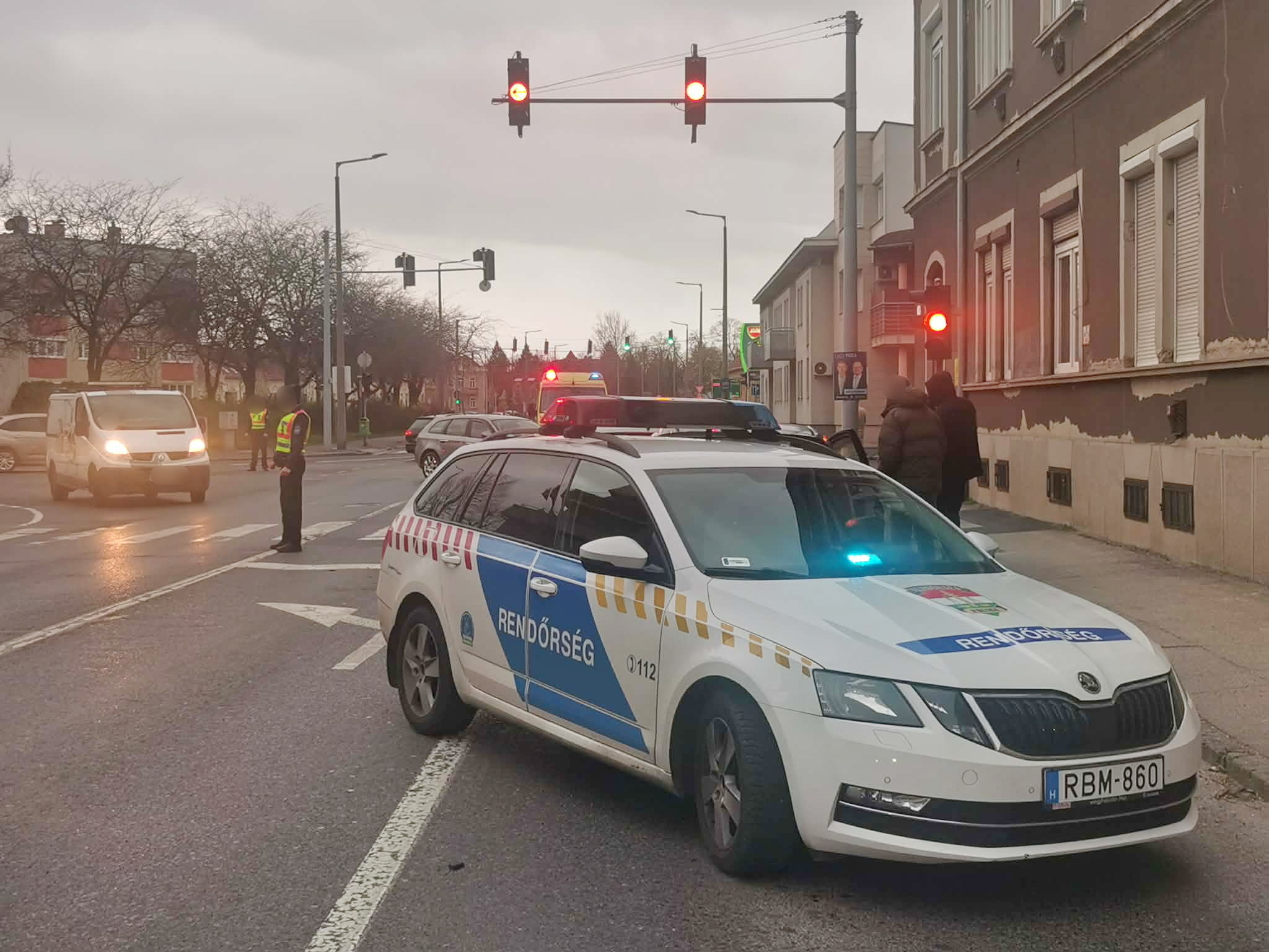 Megpördítette az elé hajtó VW-t egy Alfa Romeo Szombathelyen