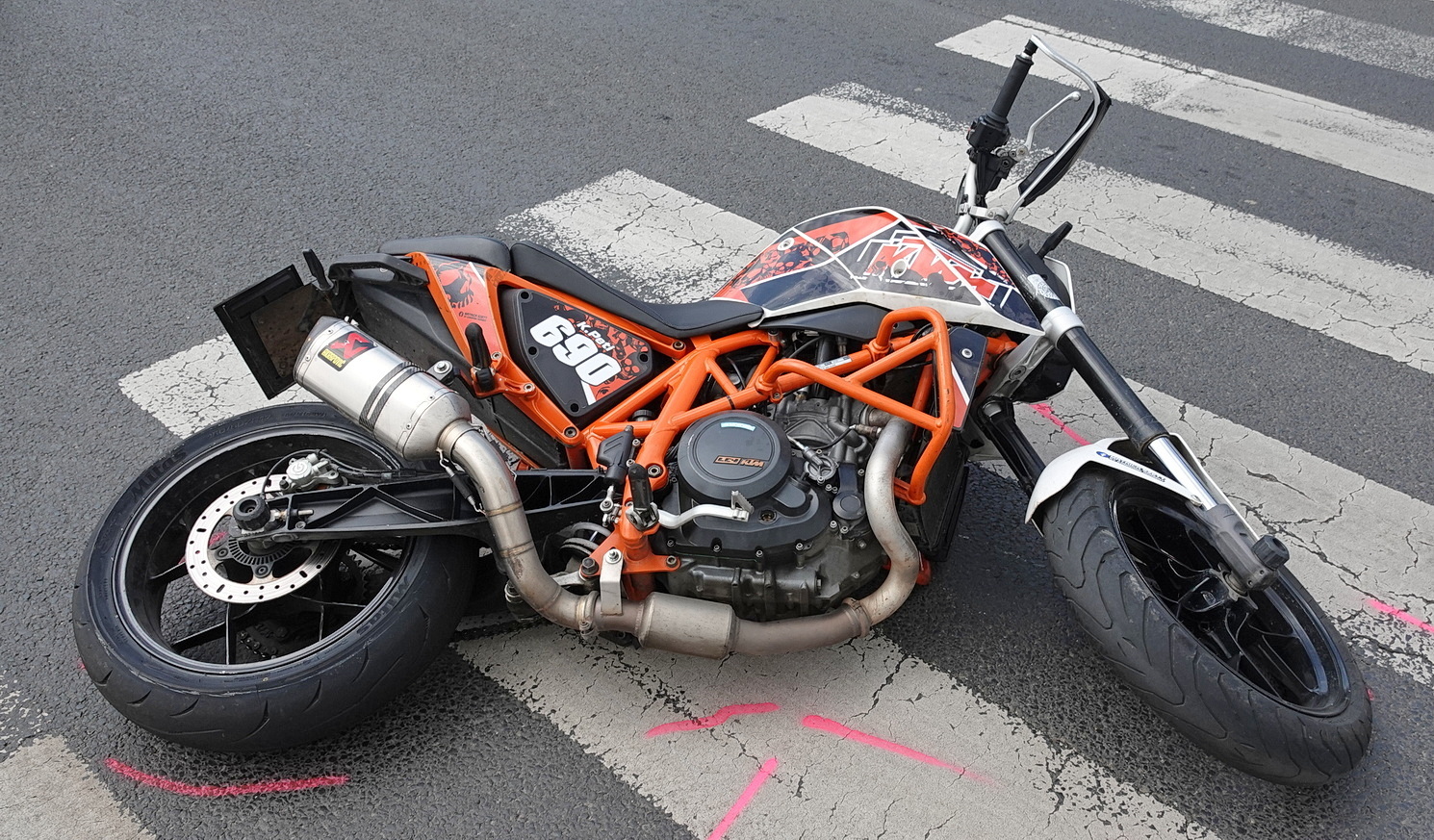 KTM motornak ütközött egy Renault Szombathelyen