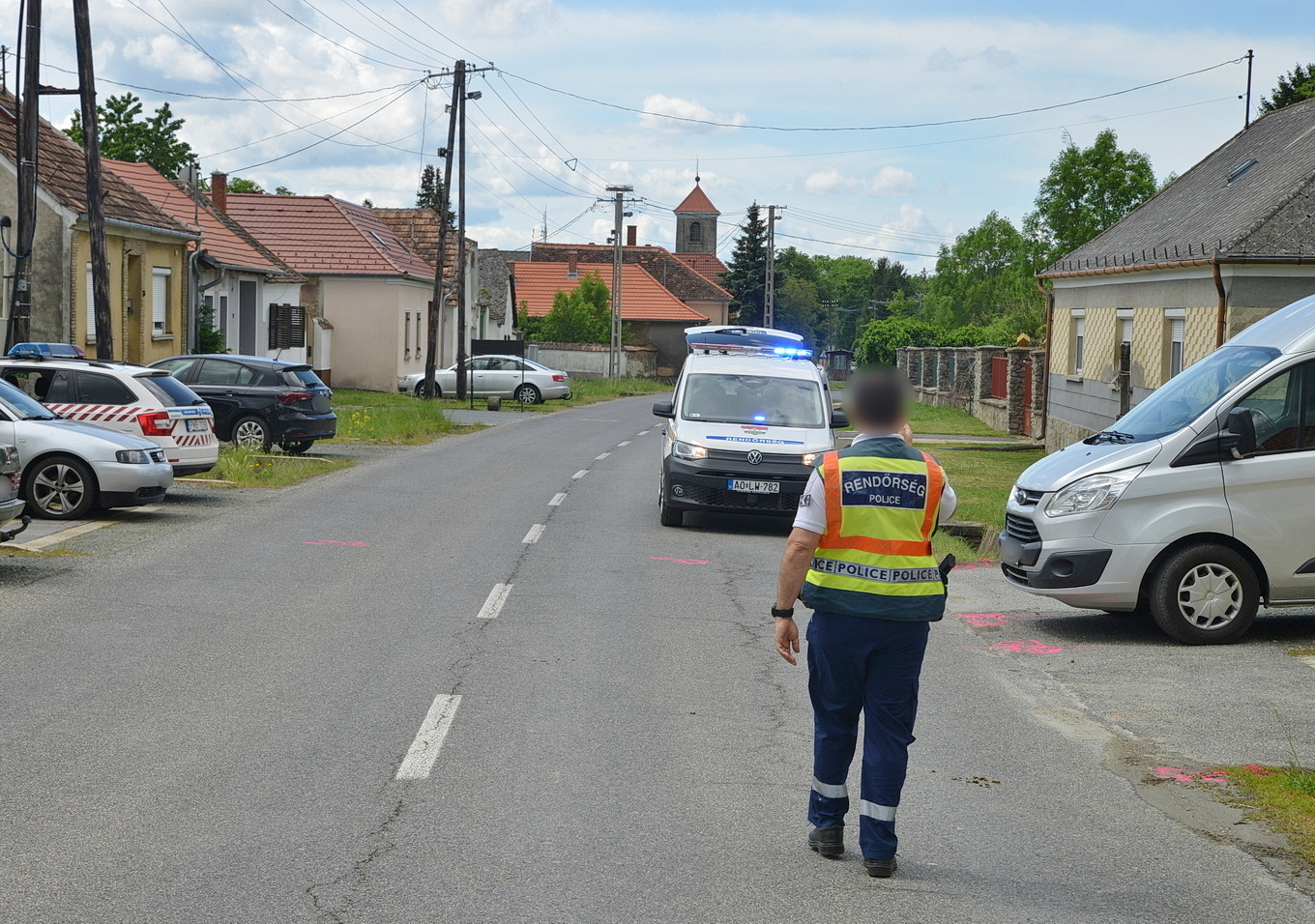 Fiat oldalának szaladt takarásból és megsérült egy idős asszony Bozsokon