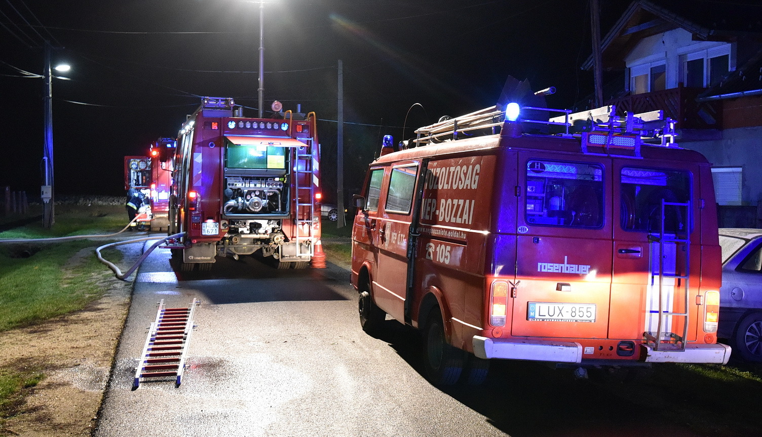 Tetőtérben keletkezett tűz a vépi Hunyadi utcában