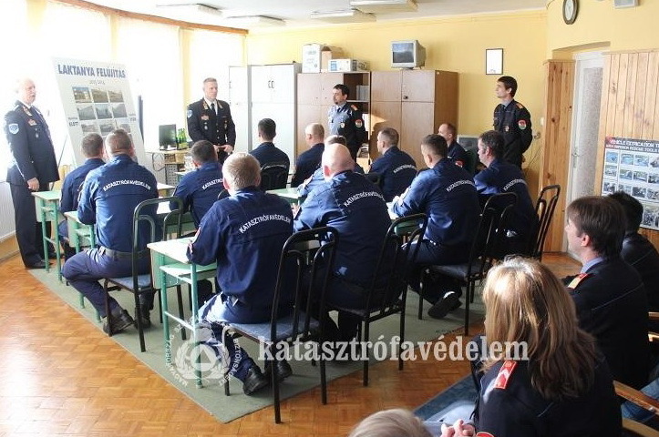 Év végi köszöntő3