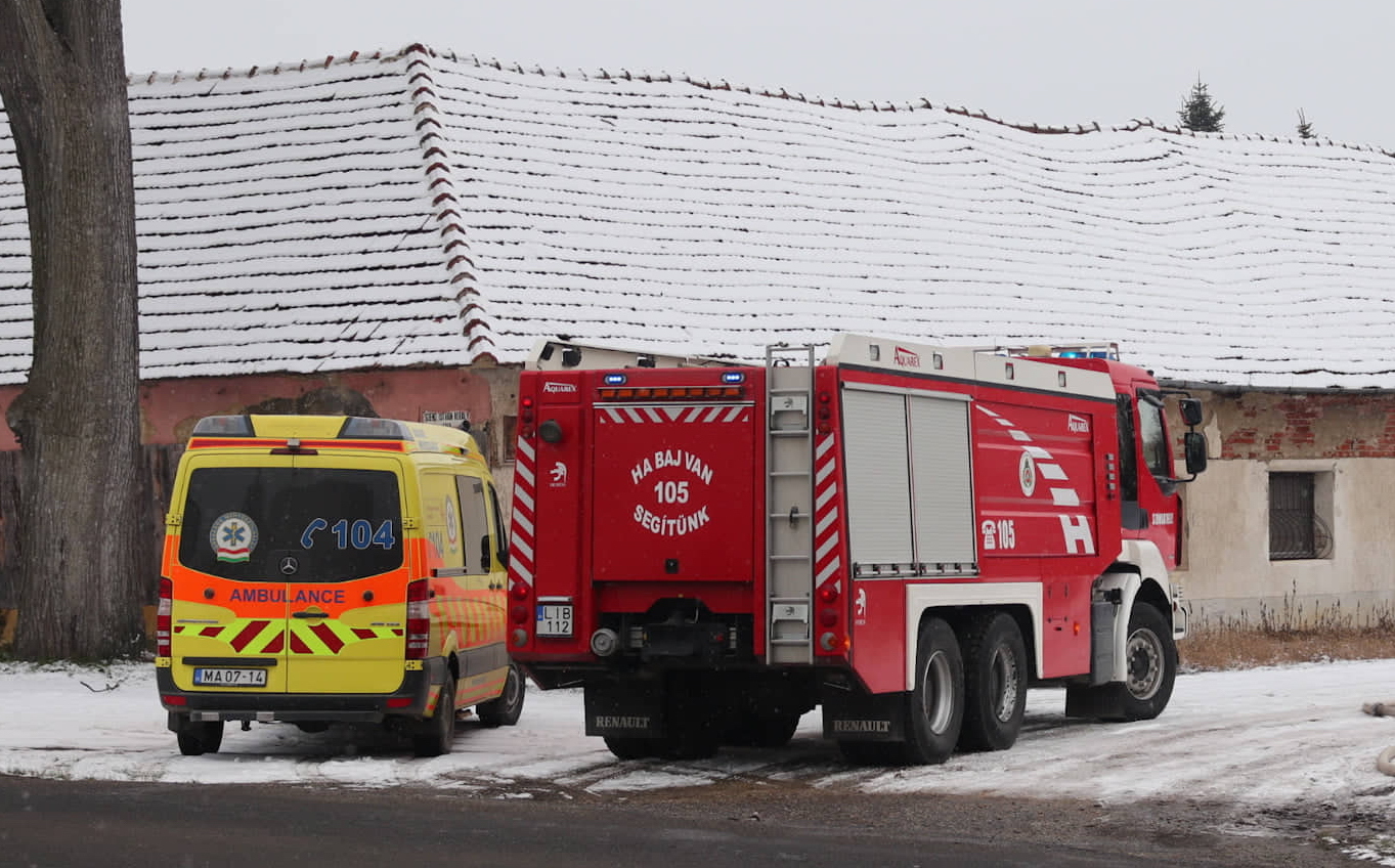 Raktárnak használt épületben keletkezett tűz Szombathelyen, a Szent István király utcában
