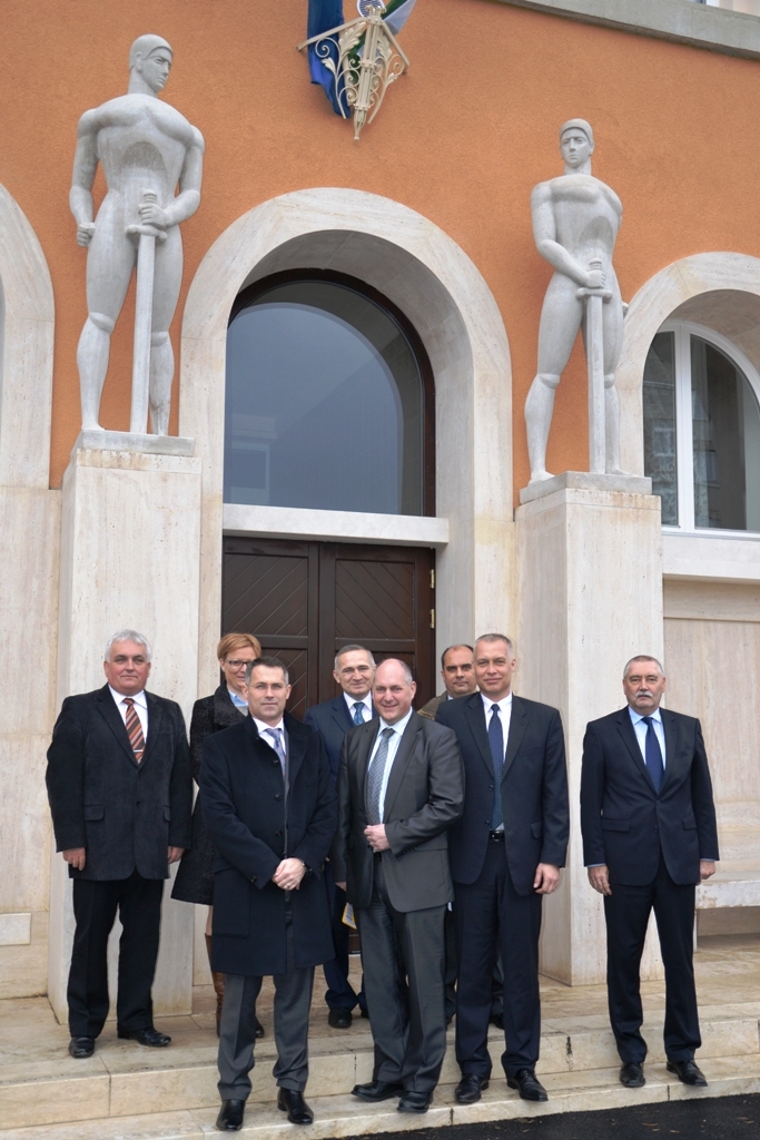 nemzetkozi_talalkozó