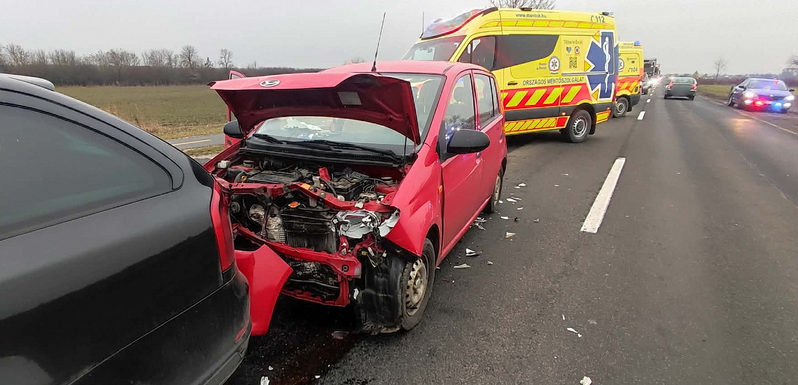 Daihatsu tolta össze a sort a 86-os főúton, Balogunyom és Petőfi-telep között Fotó: Olvasó