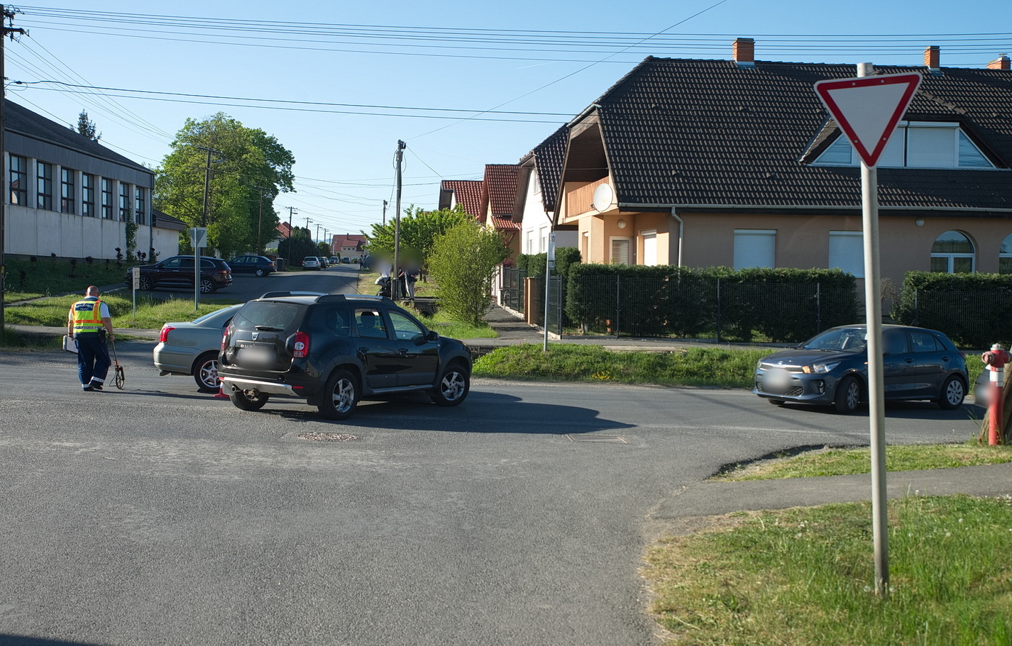Dacia hajtott Toyotának Torony településen
