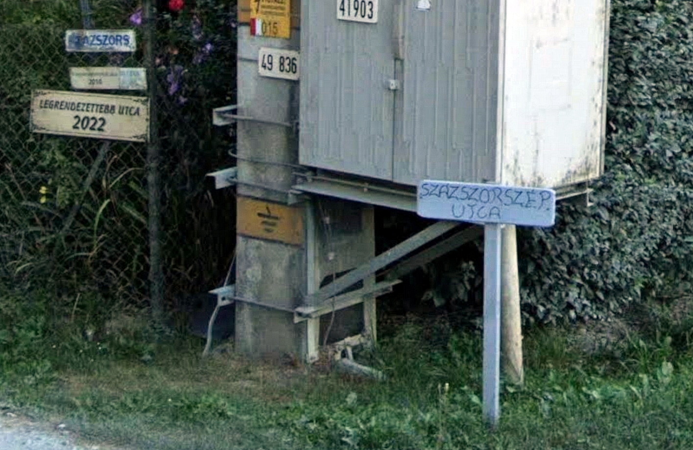 Egyedi utcanévtáblák Forrás: Google Maps