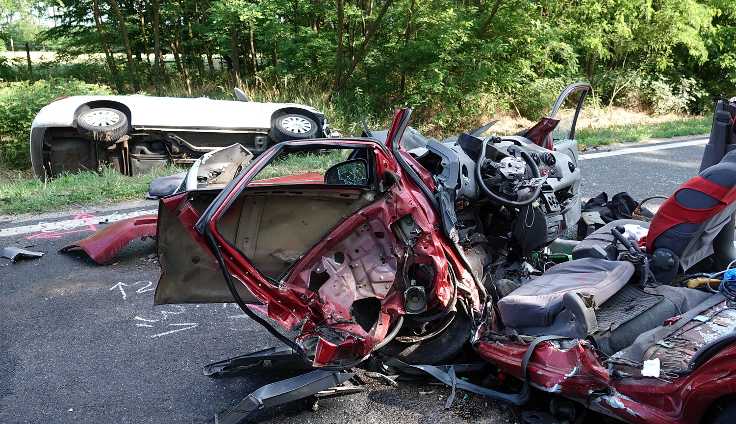 Áttért a szemközti sávba és szemből érkező Opellel ütközött egy Daewoo Duka közelében, a 8-as főúton