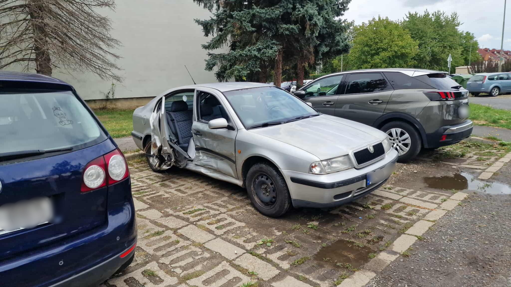 Skoda oldalába hajtott egy Volkswagen Kőszegen