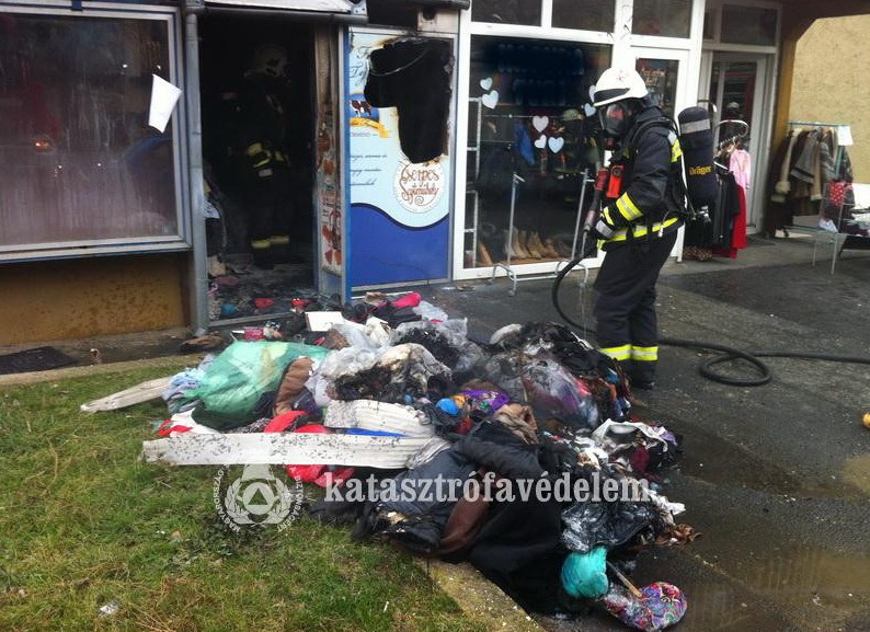 körmned ruhabolttűz2