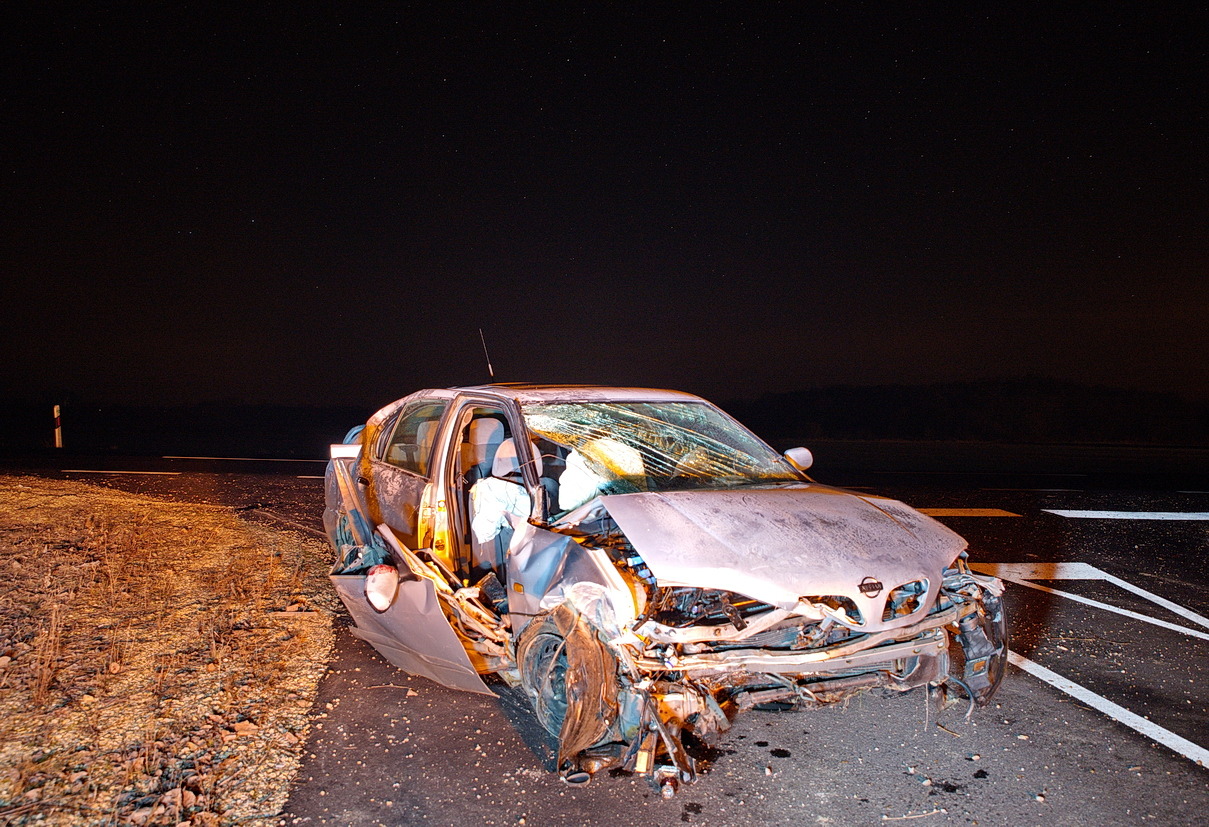 Súlyos baleset Magyarszecsőd közelében, a 8-as főúton