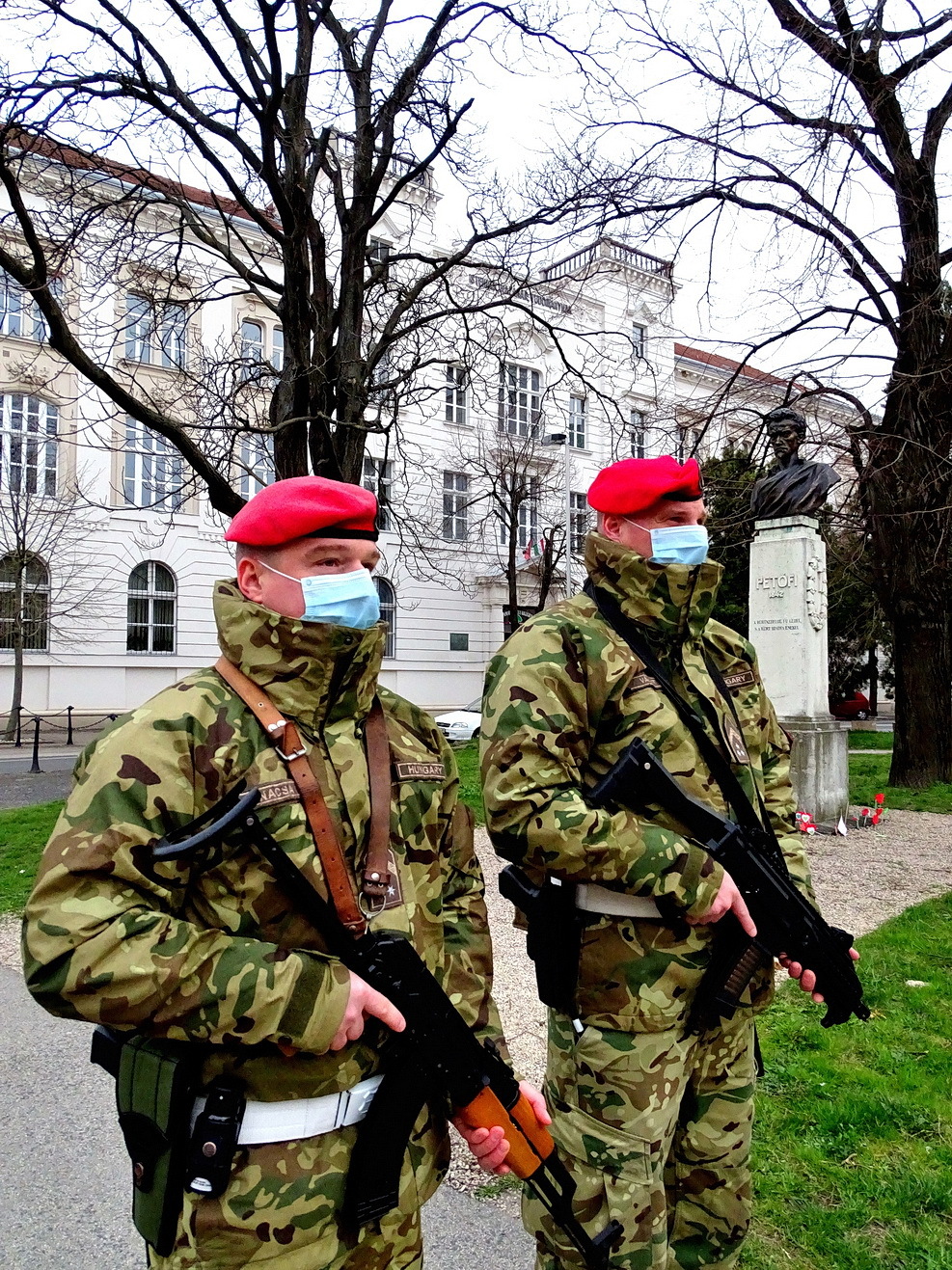 Katonai rendészek Pápán Gotó: Lampért Gábor