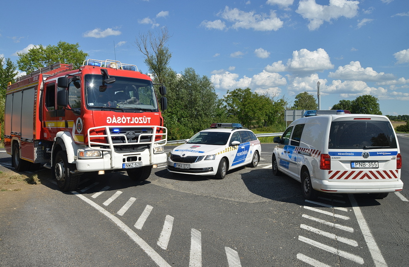Frontális balesetet hárított egy Citroen vezetője - Hyundai tért át a sávjába Kissomlyó közelében, a 84-es főúton