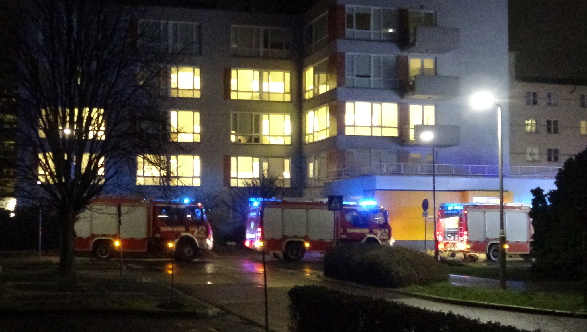 Tűzjelző riasztott a Markusovszky kórházban - nagy erőkkel érkeztek a tűzoltók