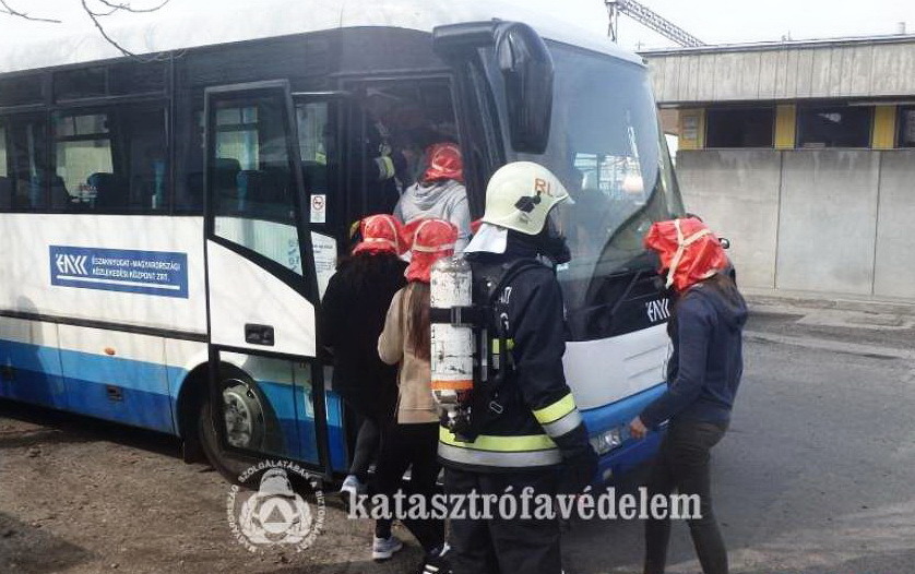 Tűz ütött ki majd klór gáz került a szabadba –gyakorlat Répcelakon