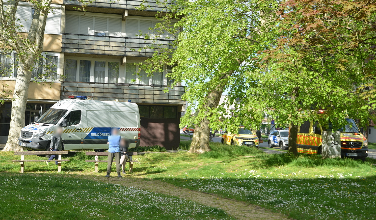 Halálos baleset a negyedik emeleten - körfűrésszel vágott a lábába egy férfi Szombathelyen