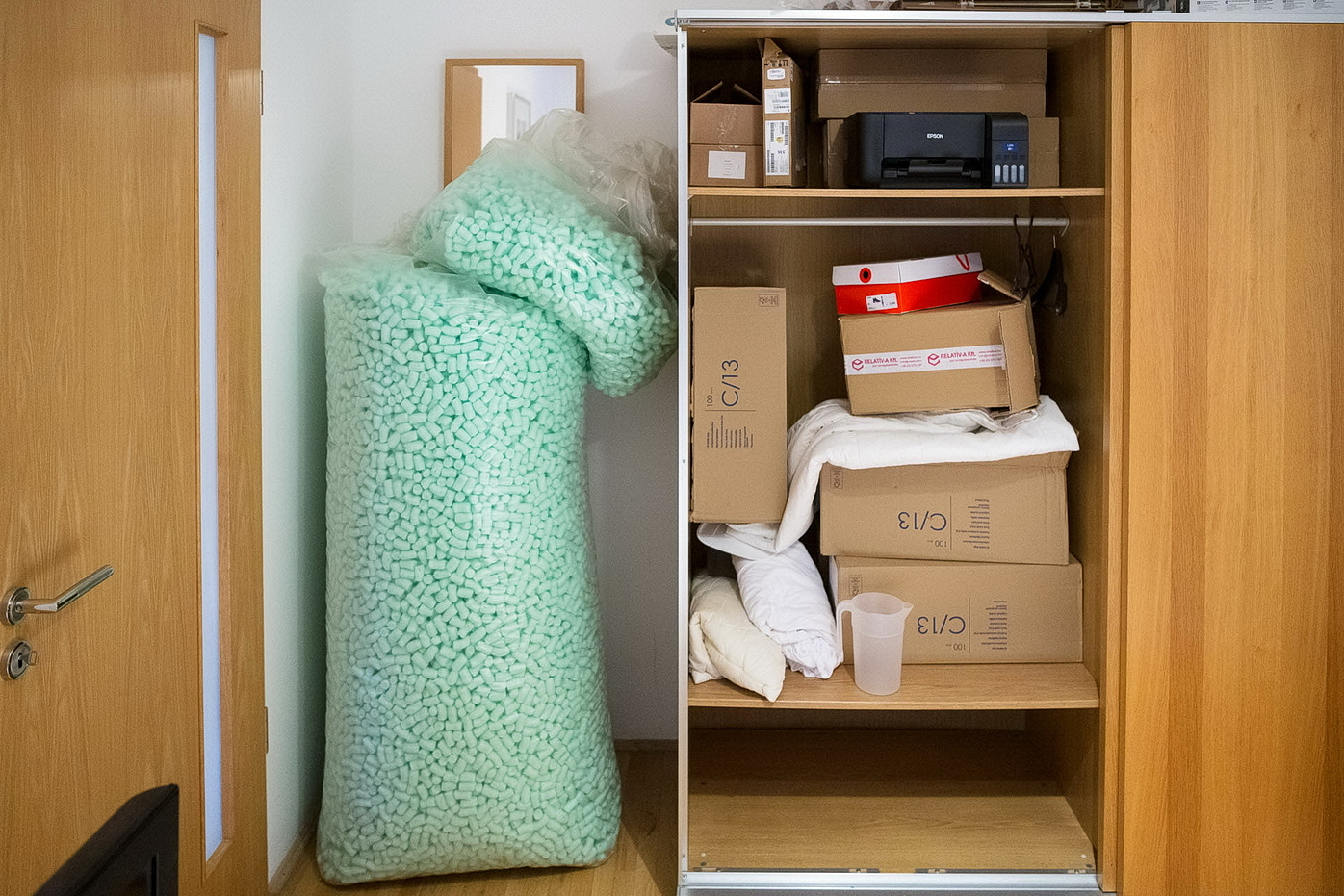 A zsákban nem drog, hanem térkitöltő anyag van csomagokhoz