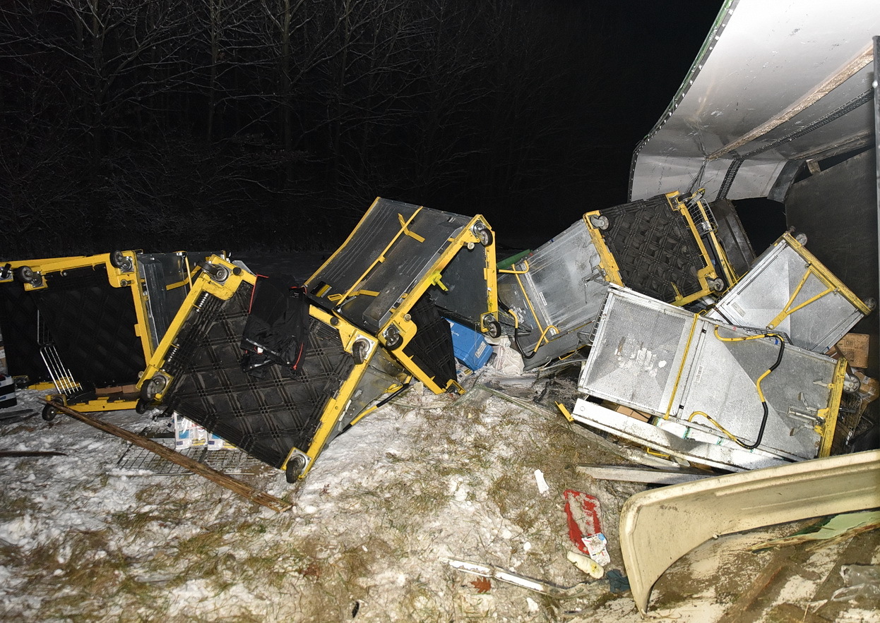 A rakomány szétszóródott