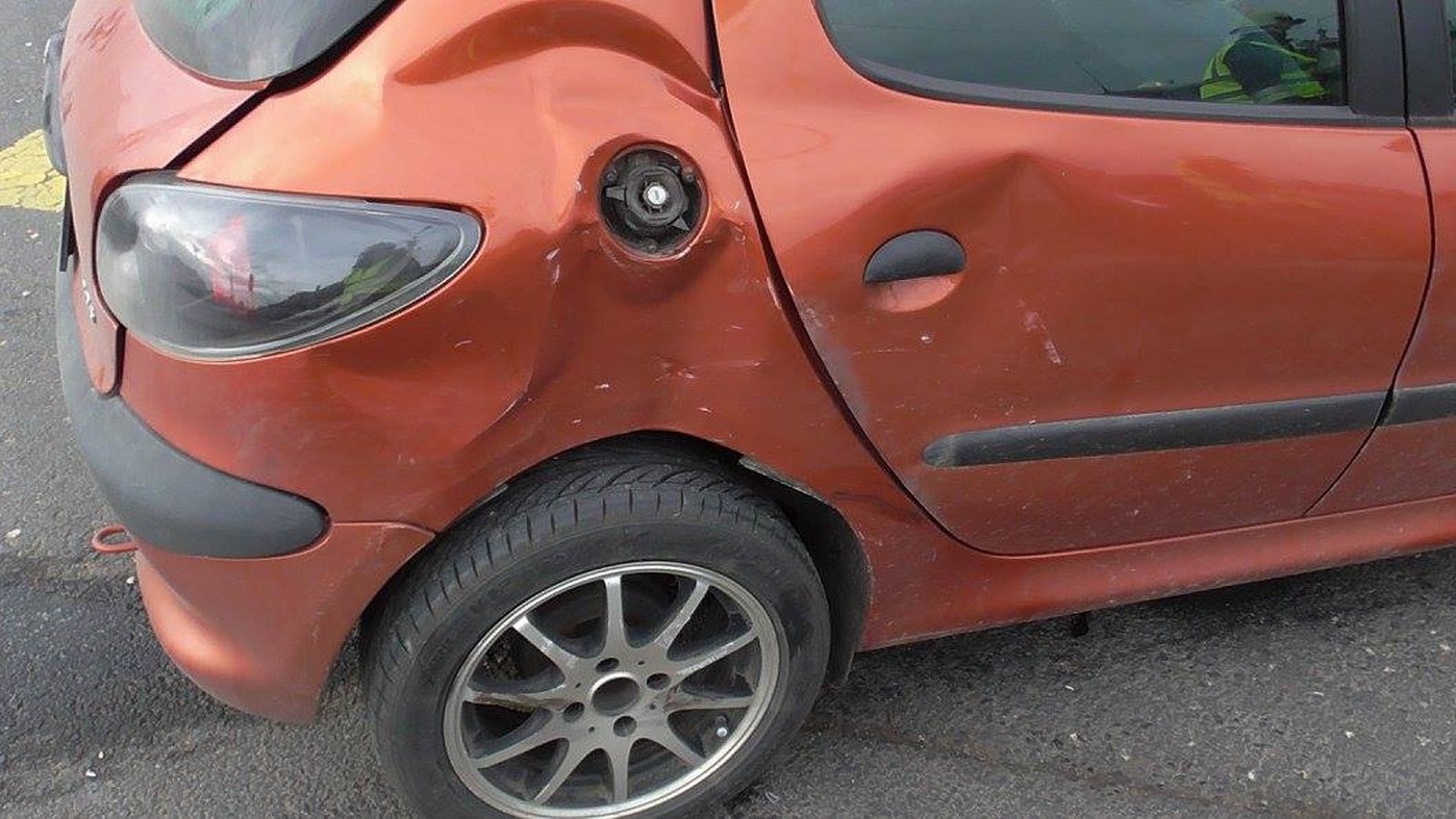 Peugeot és Renault karambolozott Répcelakon, a 86-os főúton