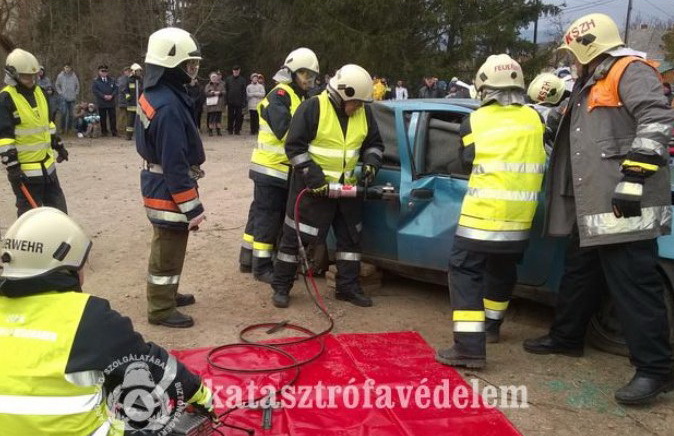 nkéntes segítés napja Kőszegszerdahelyen 5.
